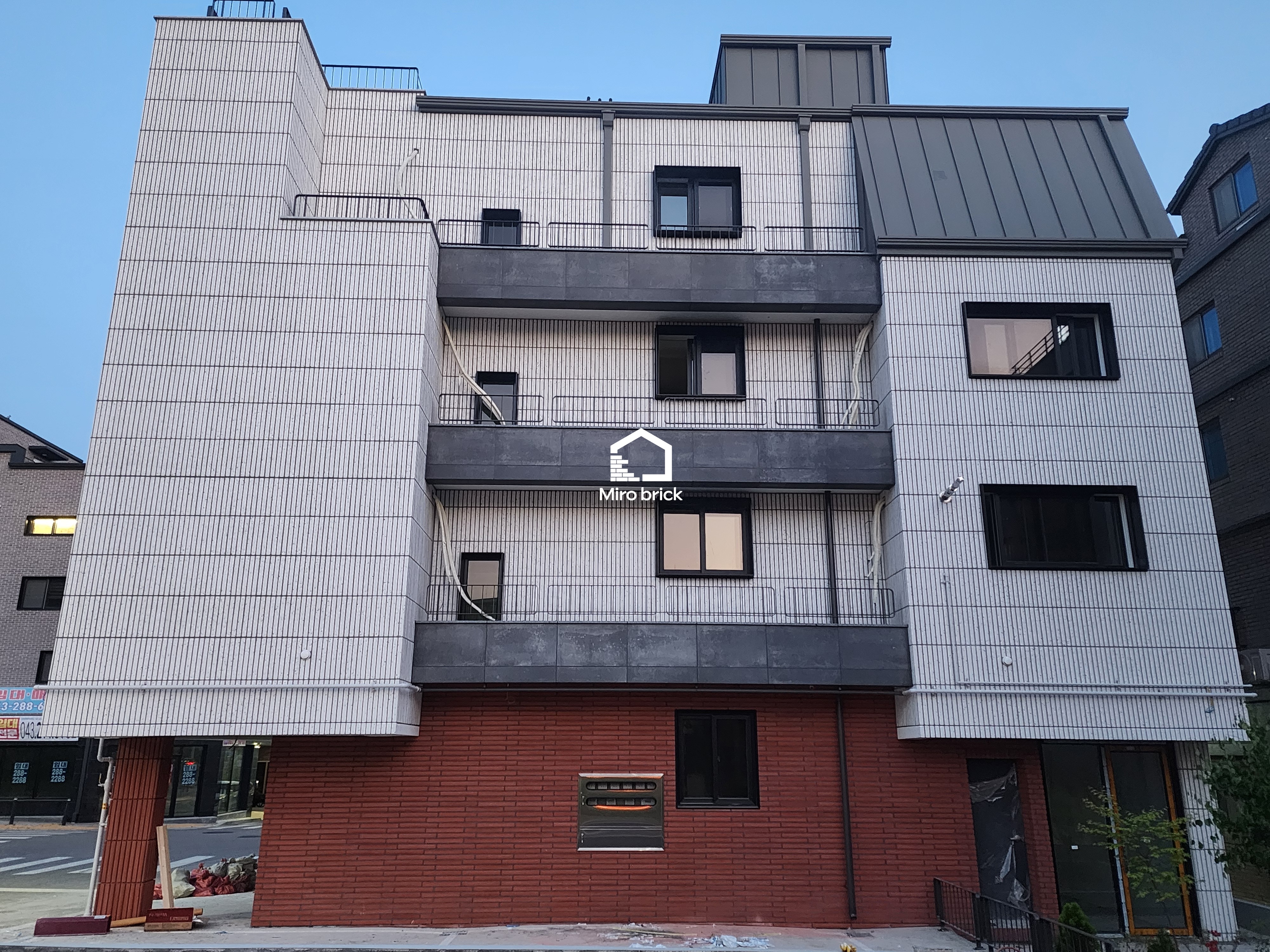 모던비취화이트 세로시공